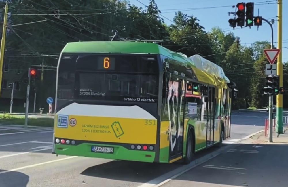 Foto: Prevádzka MHD v centre mesta je momentálne prerušená, na Spanyolovej došlo k poruche trakčného vedenia