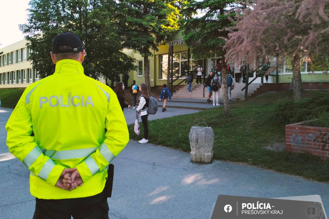 Foto: Úzkosť z bombovej hrozby môžu mať aj tínedžeri. Psychologička radí, ako sa rozprávať o stresovej situácii