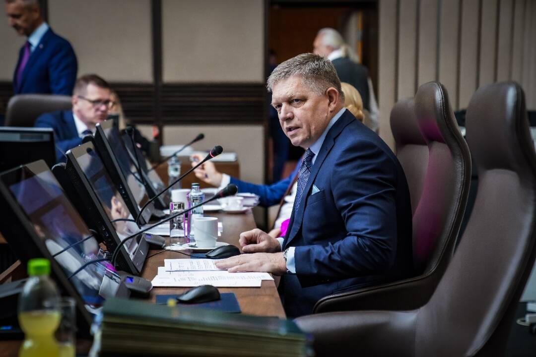 Foto:  Domáci aj svetoví politici reagujú na postrelenie premiéra Fica. Verejnosť je v šoku