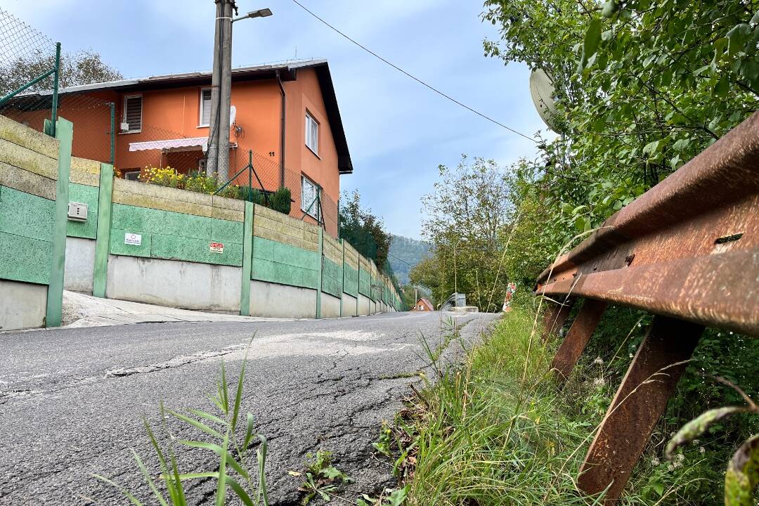 Foto: V mestskej časti Žiliny uzavrú časť cesty do polovice decembra. Pre obmedzenie skrátia linku MHD č. 30