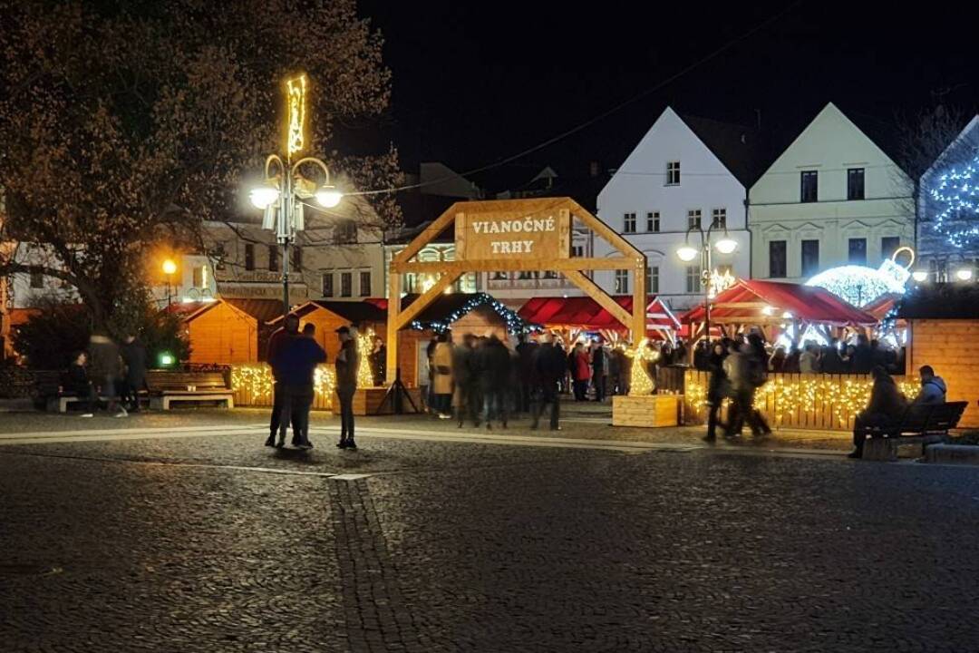 Foto: Miesto na Vianočných trhoch v Žiline získalo 28 predajcov. Koľko zaplatia za prenájom stánku?