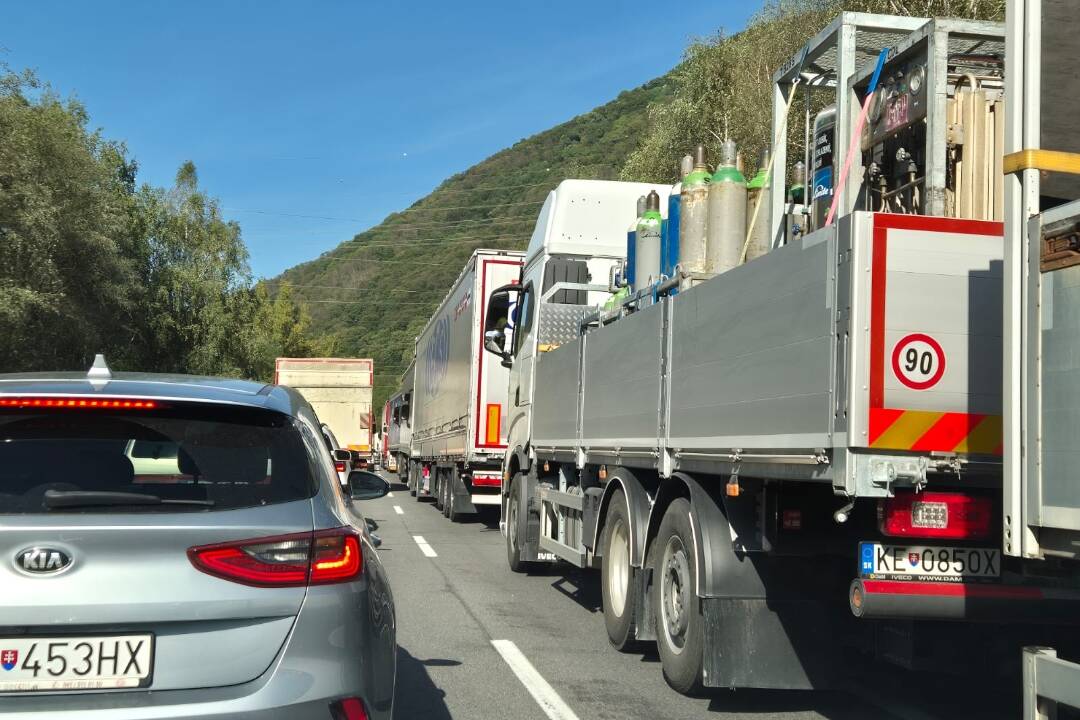 Foto: Cestu pod Strečnom naposledy obmedzia v sobotu. Dopravu budú riadiť semafory