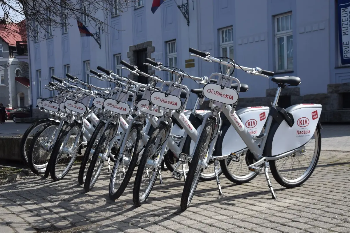 Foto: Zdieľané bicykle BikeKia čoskoro zmiznú zo žilinských ulíc. Dokedy sa na nich preveziete?