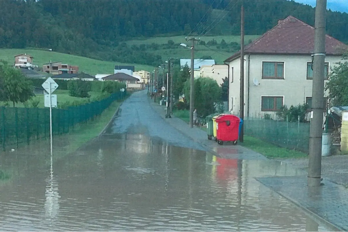 Foto: V obci pri Žiline budú rozhodovať o výstavbe stovky rodinných domov. Investor zvažuje súd