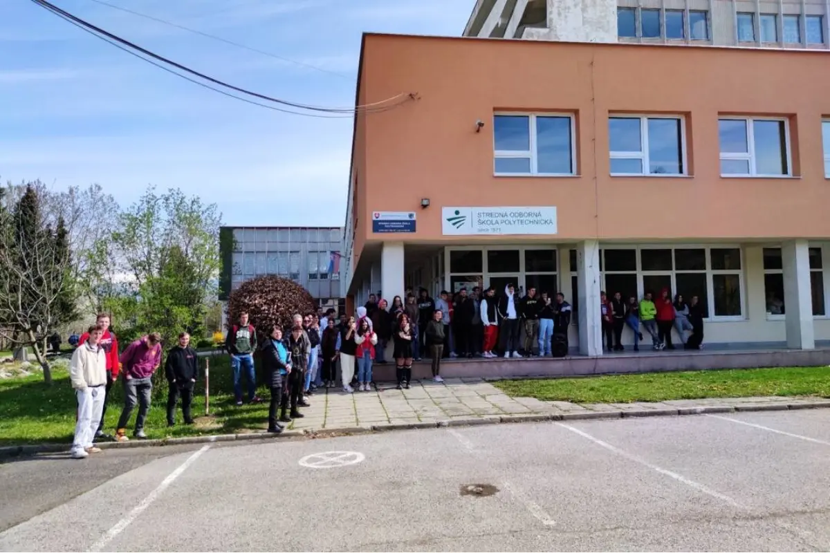 Foto: Zrušenie nevyšlo, najnovšie chcú spájať. Liptovský Mikuláš si bráni strednú polytechnickú školu