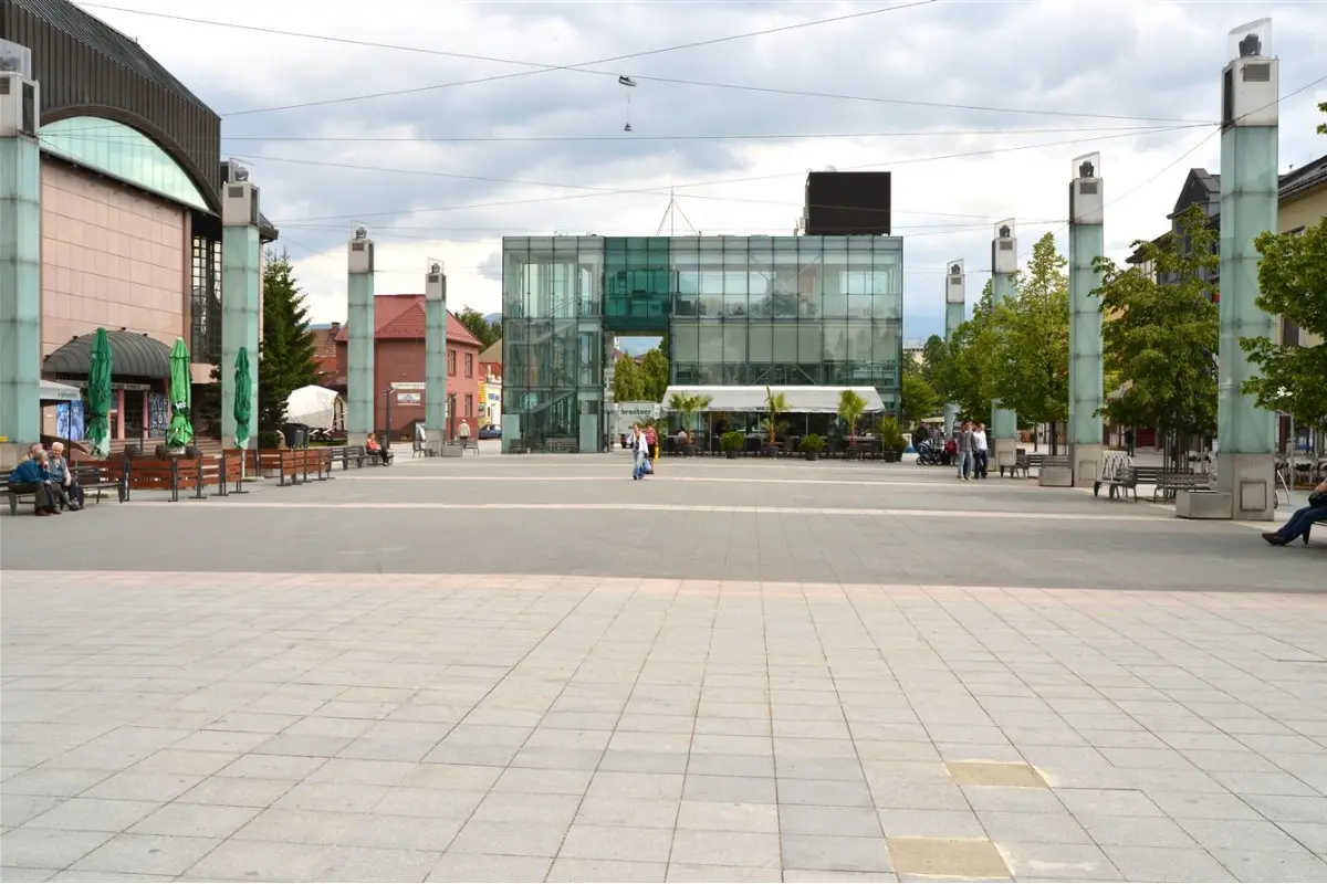 Foto: V centre Martina pribudnú kamery aj fyzické bariéry. Zabránia neoprávnenému vjazdu do pešej zóny