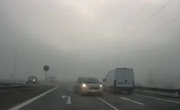 VIDEO: Vodič sa pri Kii rútil autám naproti. Neodradilo ho ani trúbenie