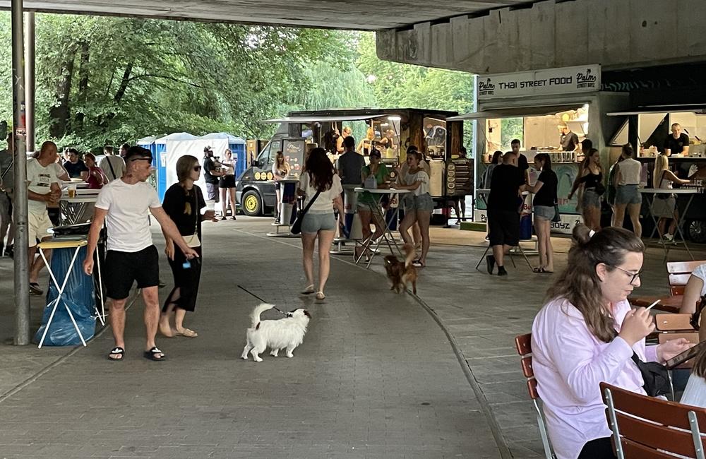 FOTO: Žilinský Street Food Park so skvelým výberom jedla aj nápojov, foto 7