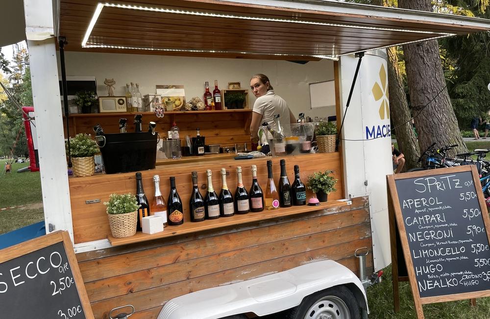 FOTO: Žilinský Street Food Park so skvelým výberom jedla aj nápojov, foto 47