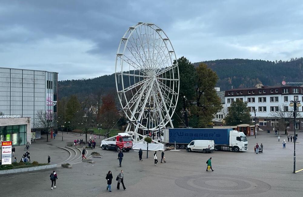 FOTO: Vianočné kolotoče na žilinských námestiach, foto 16