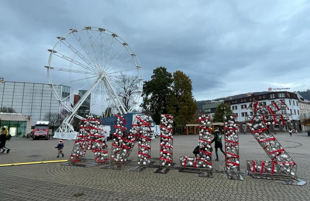 FOTO: Vianočné kolotoče na žilinských námestiach, foto 3