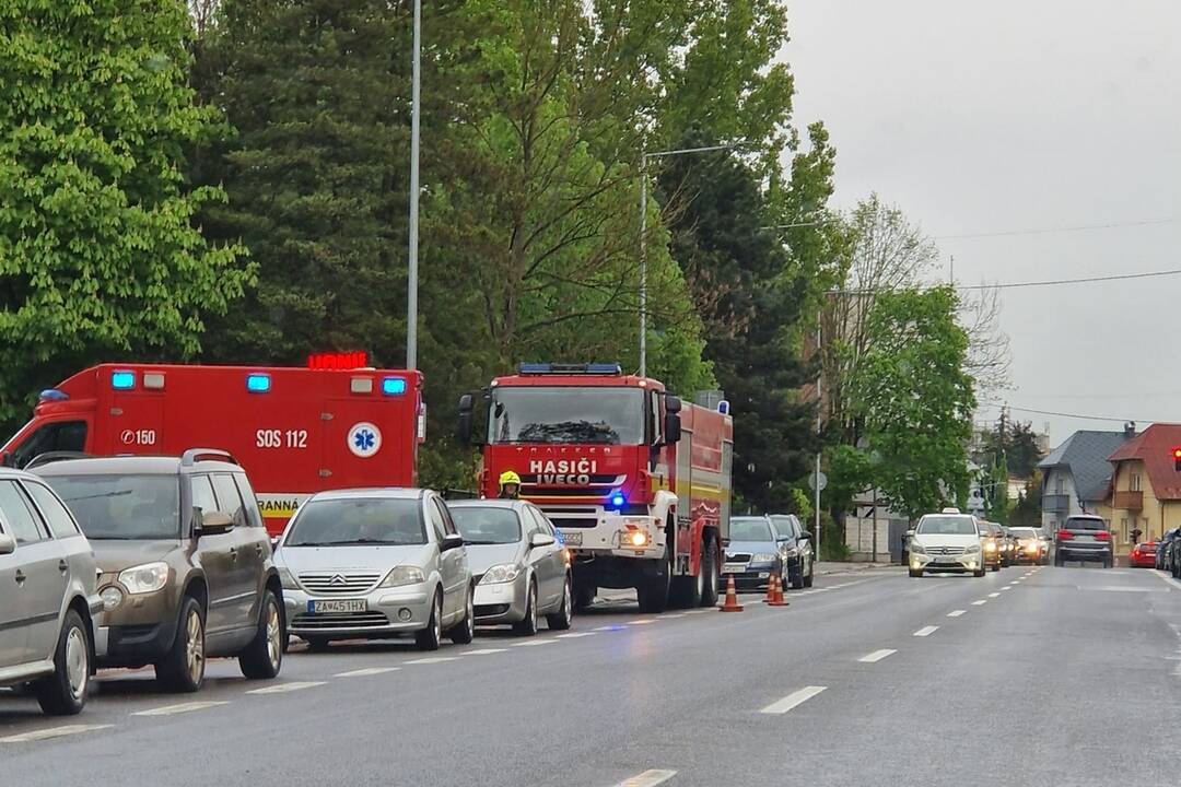 FOTO: Zásah hasičov na stavebnej škole v Žiline, foto 2