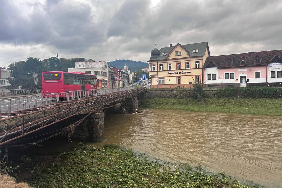 FOTO: Most v Čadci zbúrajú a postavia nový. Cestári pripravujú obstarávanie, foto 1