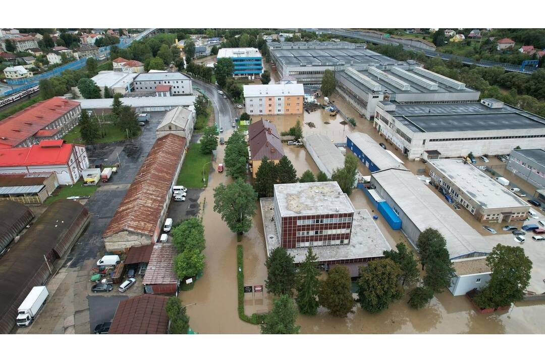 FOTO: Výrobné družstvo Okrasa v Čadci sa stavia na nohy po povodniach, foto 11