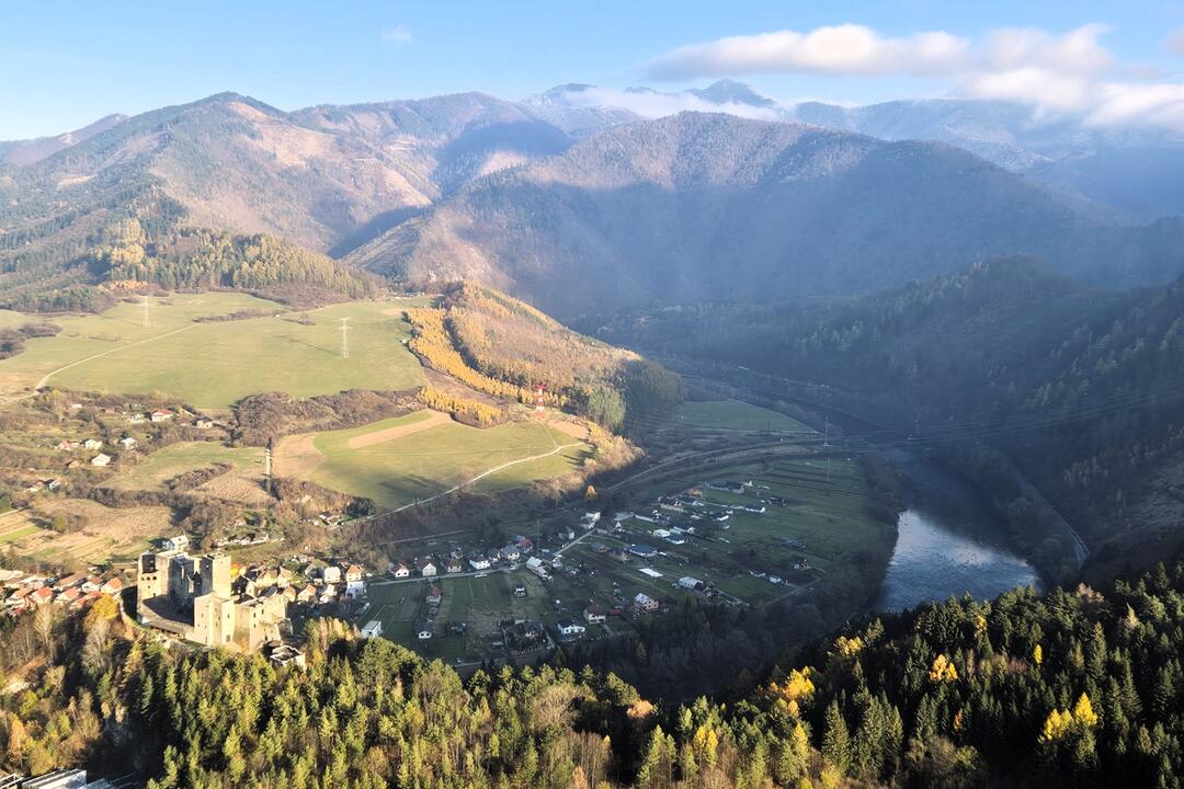 FOTO: Vydajte sa za očarujúcimi výhľadmi z rozhľadne Špicák, foto 21