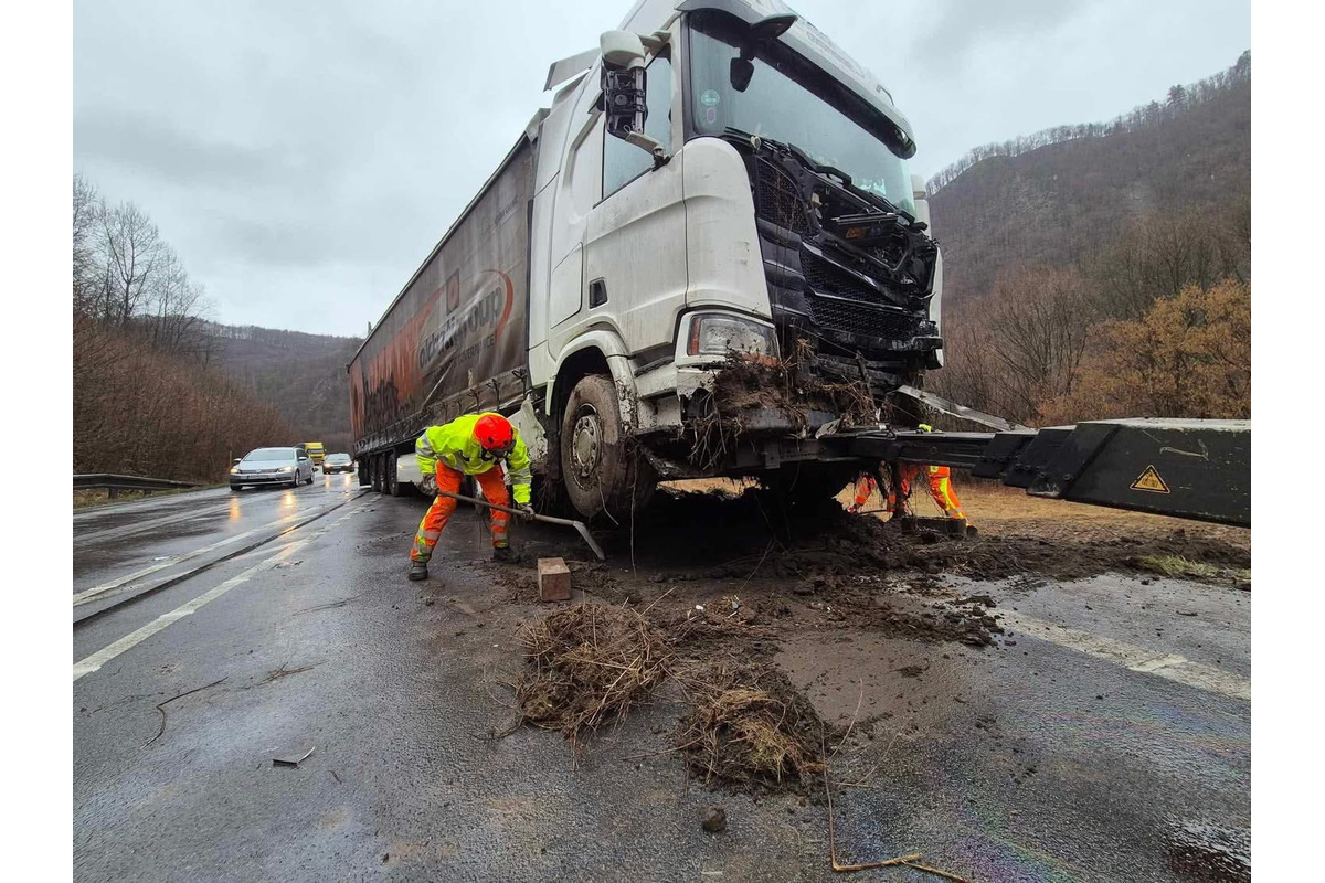 FOTO: Pri nehode pod Strečnom prišiel o život 26-ročný muž, foto 2