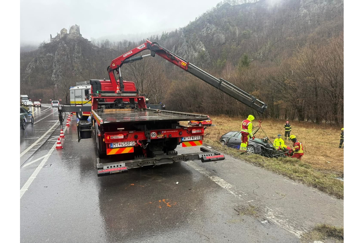 FOTO: Pri nehode pod Strečnom prišiel o život 26-ročný muž, foto 6